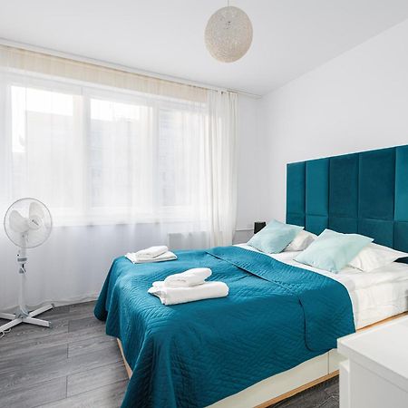 Rentplanet - Apartamenty Przy Palacu Kultury I Nauki Warsaw Exterior photo